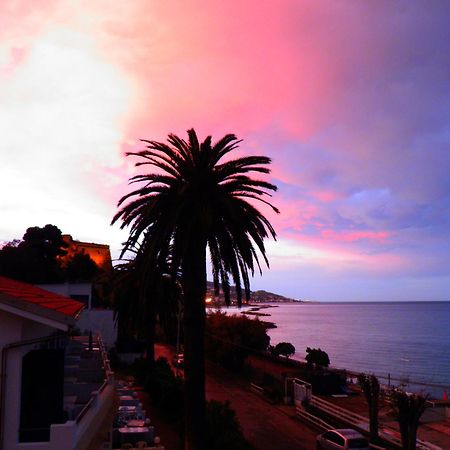 Blue Beach Bussana Nuova Exterior foto